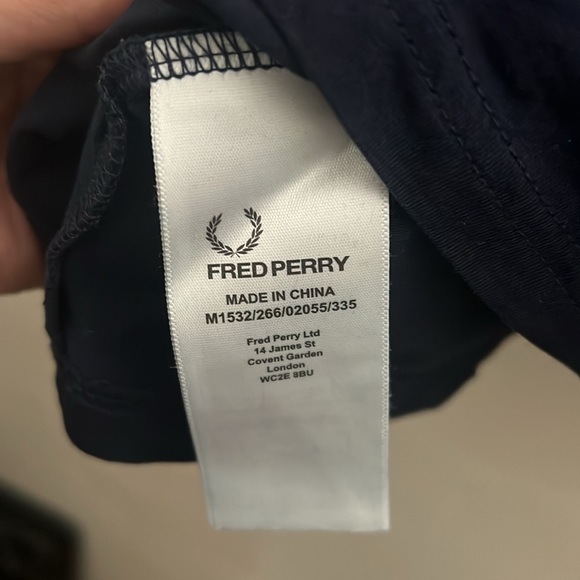 "Fred Perry" - Big Logo Tee - Large - Picture 2 of 4